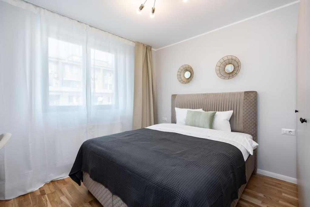 Sunny 2Br Flat - Top Location - Stunning Views Βουκουρέστι Εξωτερικό φωτογραφία