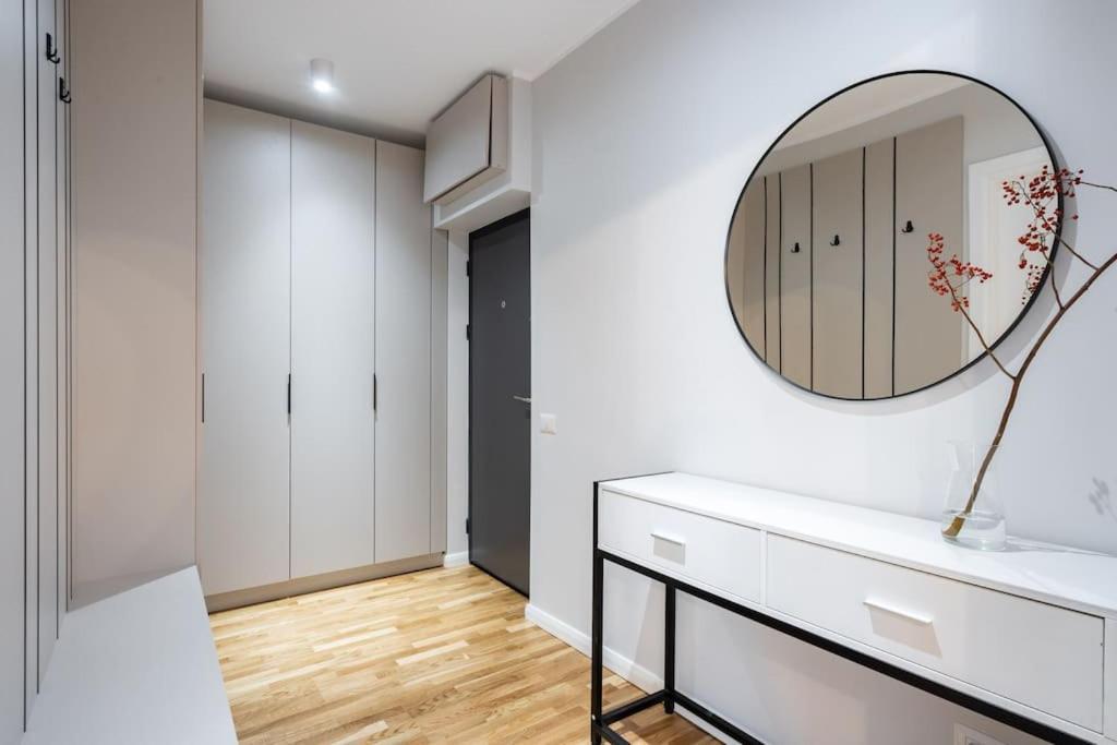Sunny 2Br Flat - Top Location - Stunning Views Βουκουρέστι Εξωτερικό φωτογραφία